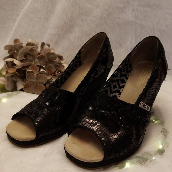 TOMS Classic Black Wedge Sequin Slip-ons - Picture 1 of 9